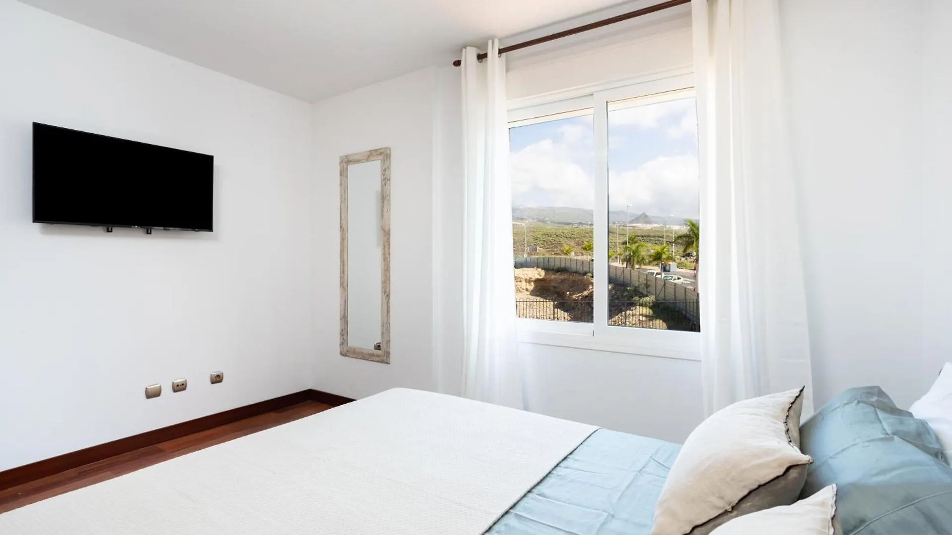 Classbnb - Exclusive Villa With Private Pool 1 Kilometer From Los Cristianos Beach Spanien